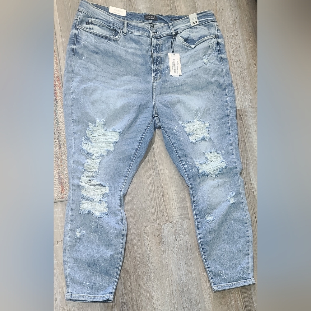 Judy Blue 24W